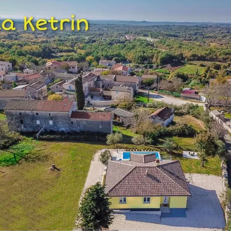 Vila Ketrin Tinjan