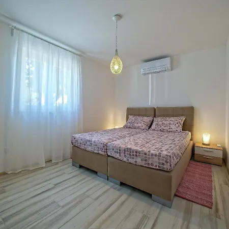 Ketrin فيلة *